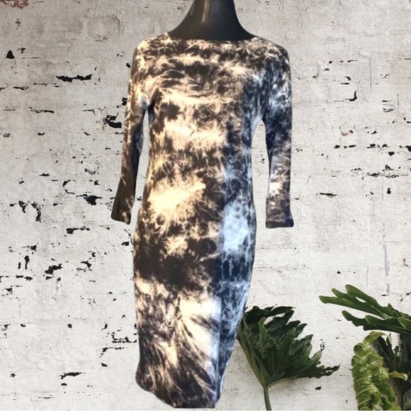 one clothing Dresses & Skirts - 𝅺one CLOTHING 100% cotton tee dress. Size large black & white super soft